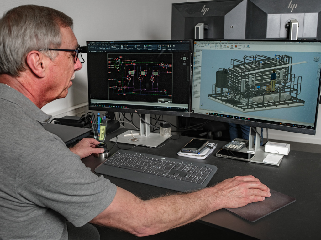 Projektafdelingen tegner og designer specialtilpassede systemløsninger i de nyeste 3D-designprogrammer.